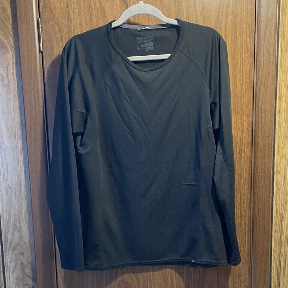 Patagonia Classic Black Long Sleeve Tee